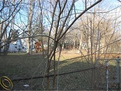 2nd image of 128 Pleasant St