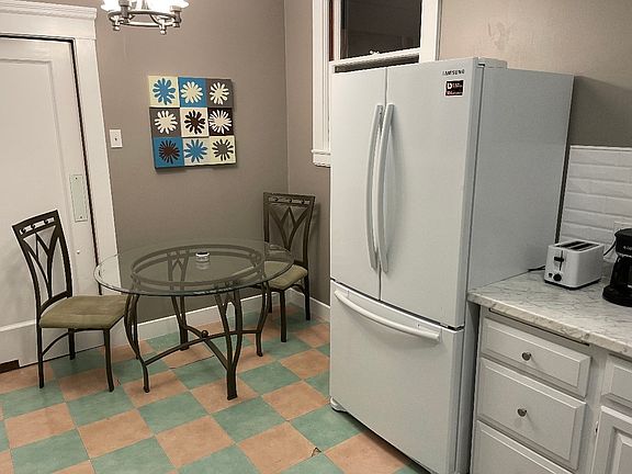 3rd image of 1456 6th Ave