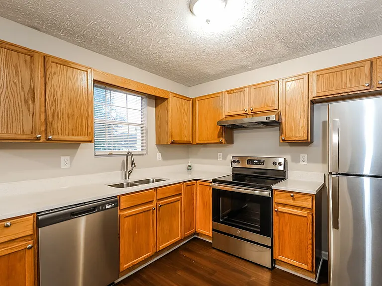 102 Inverness Trce — Photo 7