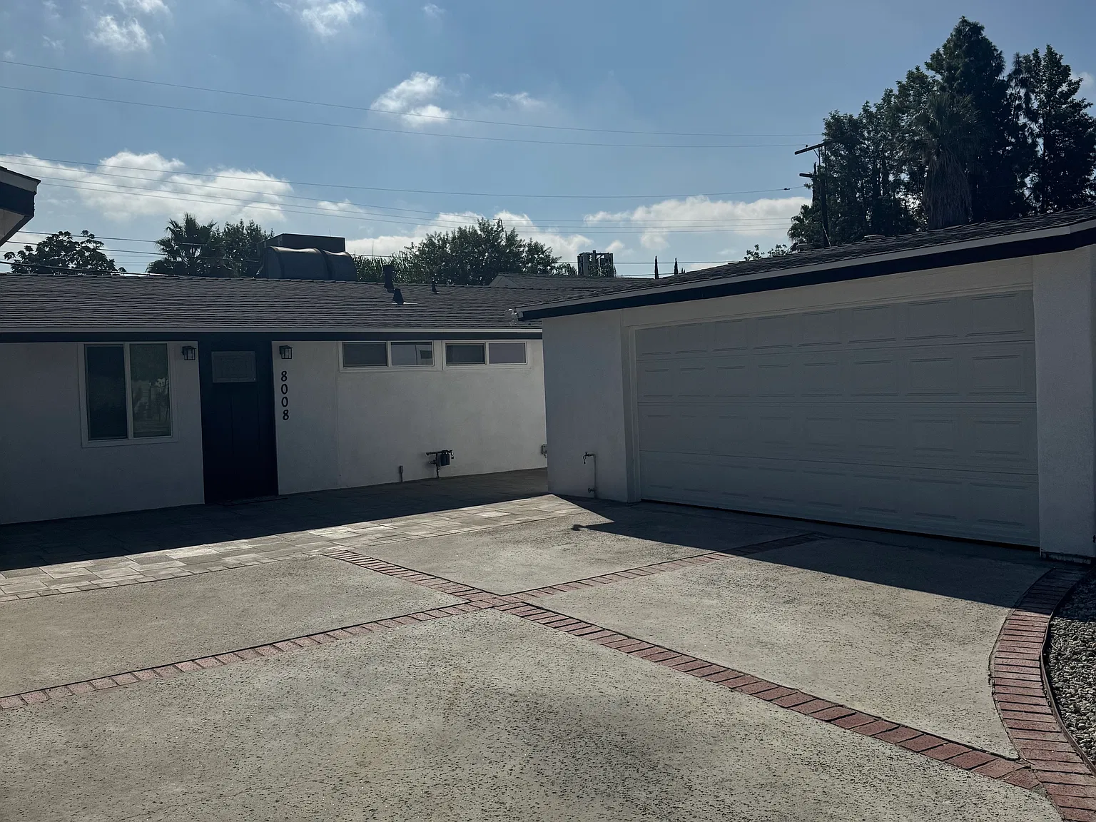 3 bed, 1313 sqft, $4,095 — Photo 1