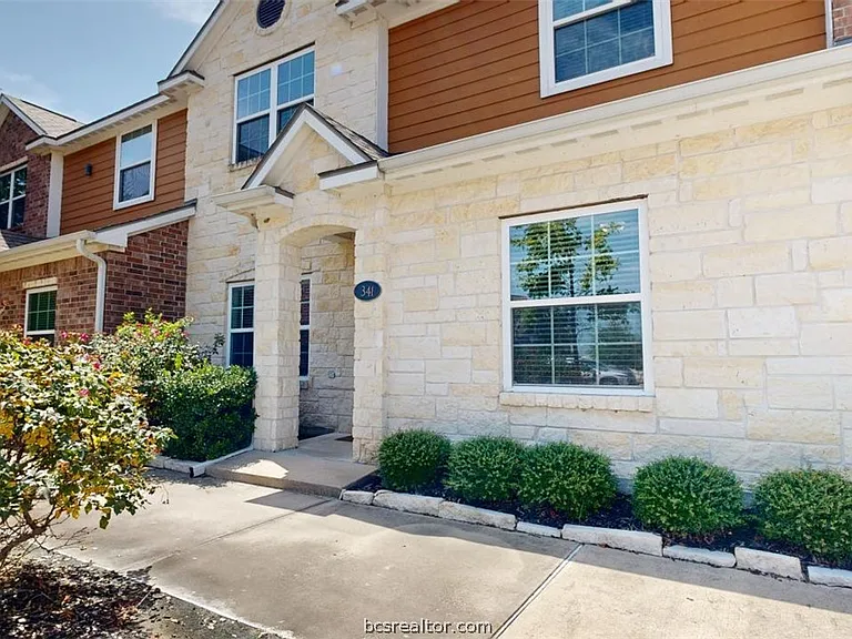 301 Sw Pkwy #341 — Photo 24