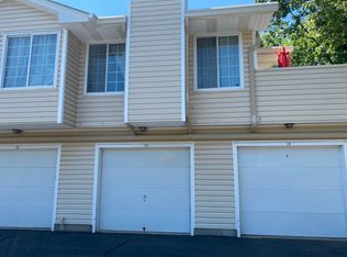 16 Wendover Ct, Bedminster, NJ 07921