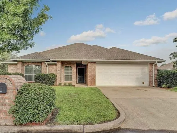107 Amanda Ct, Whitehouse, TX 75791