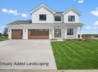 1422 Stonehaven Dr, Sun Prairie, WI 53590