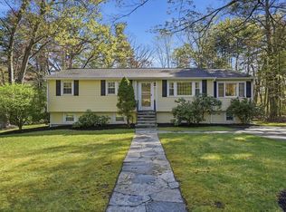 72 Crimson Rd, Billerica, MA 01821