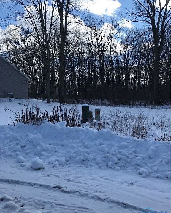 1st image of 7558 King Acres Dr