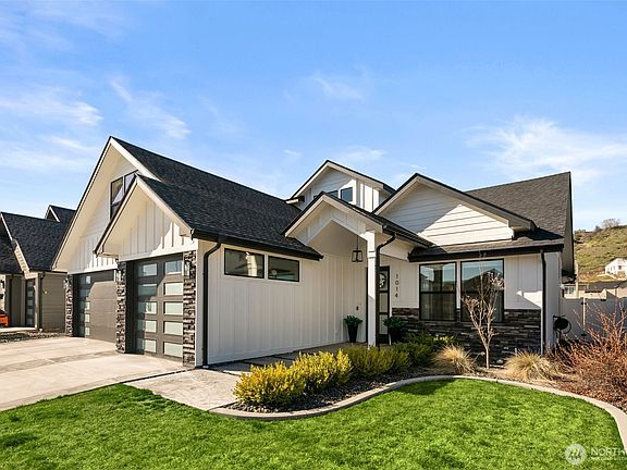 3rd image of 1014 Racine Springs Drive