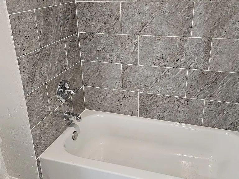 14049 Fairway Island Dr #125 — Photo 7
