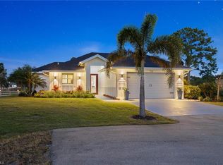 712 25th St SW, Naples, FL 34117