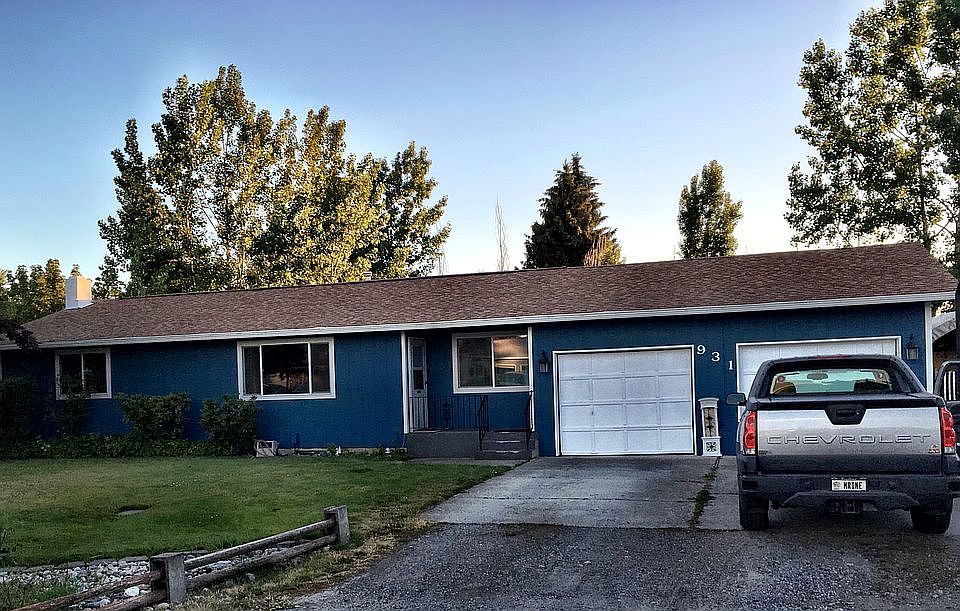 2nd image of 931 N Tinsmith Ln