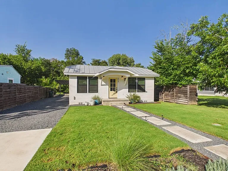 313 Fulton St — Photo 1