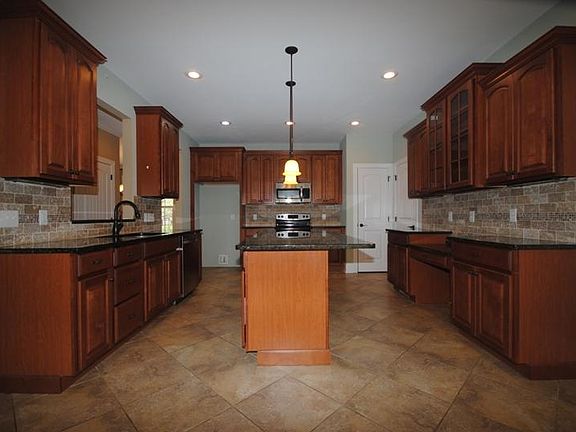 4th image of 8891 McKenzie Farm Dr