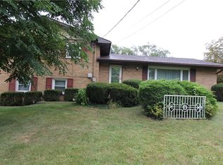 9677 Country Club Rd, Piqua, OH 45356