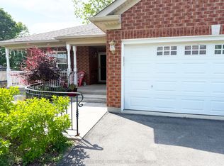 1013 Silverdale Rd, Peterborough, ON K9J 7W5