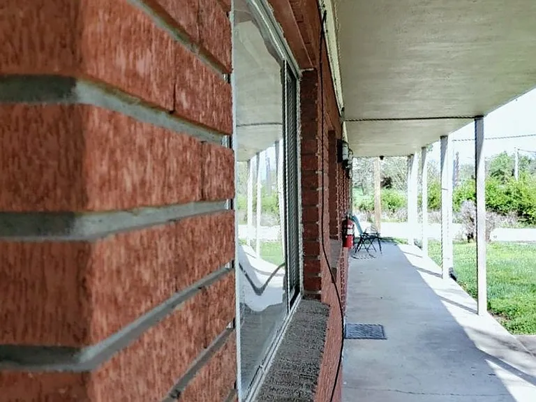 Holston Apartments — Photo 54