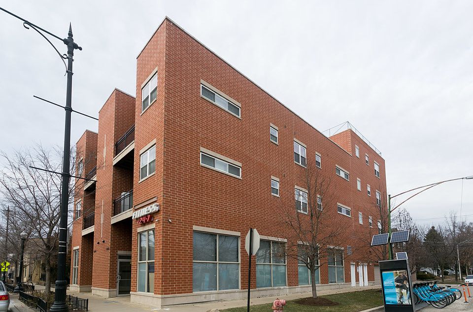 1st image of 4006 N Kilbourn Ave #C6