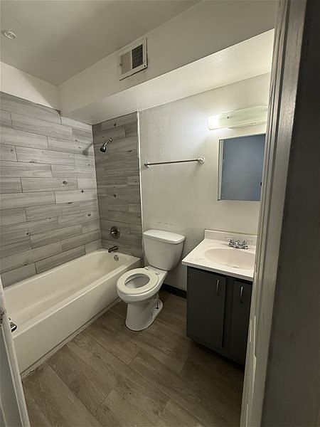 2nd image of 2688 Tyrell Dr