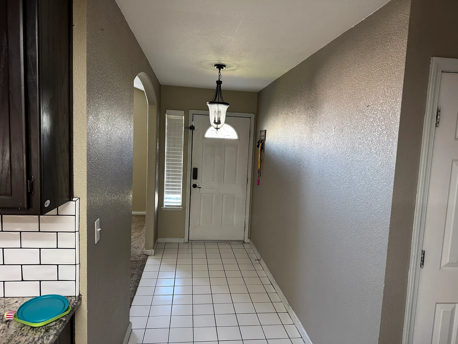 3 bed, 1565 sqft, $2,600 — Photo 2
