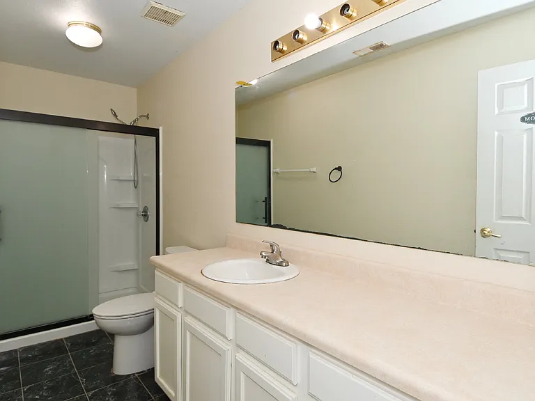1043 Rentham Ln — Photo 49
