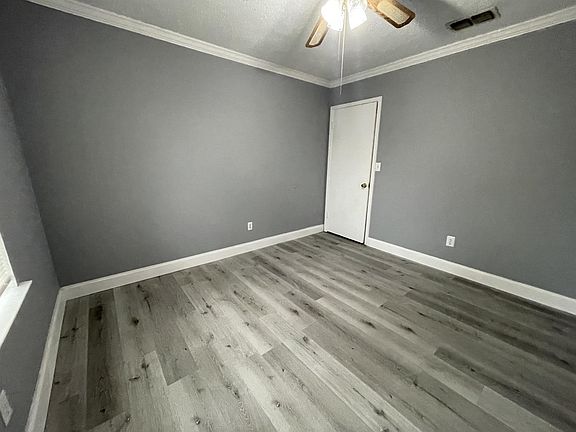 2nd image of 1607 Date Palm Dr