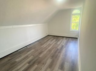 23 Hanover St APT 3, Portland, ME 04101