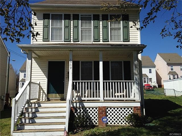1st image of 1909 Bainbridge St