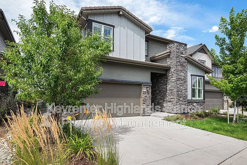 4 bed, 5.0 bath, 4100 sqft, $6,295 — Photo 2