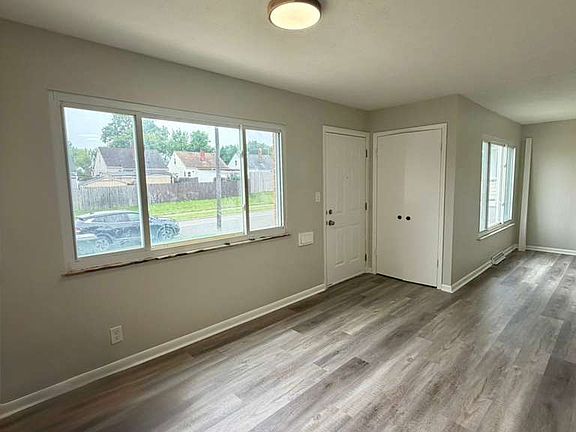 2nd image of 3810 Lincoln Ave