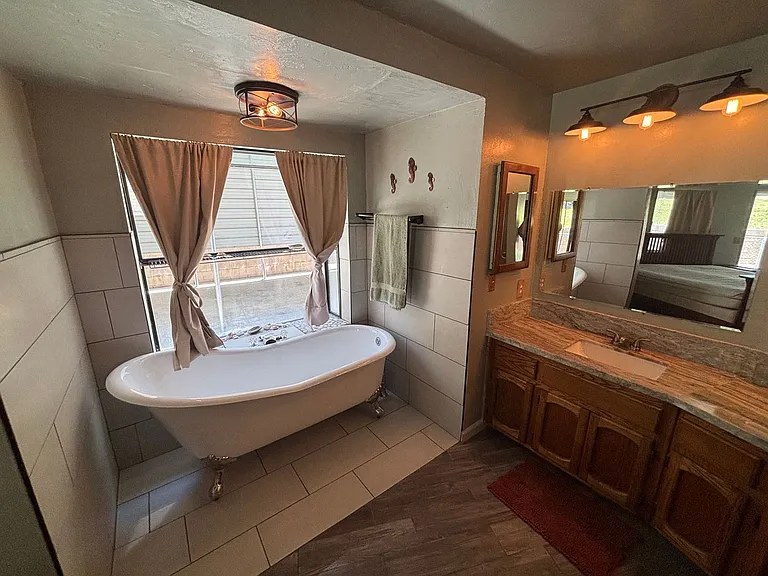 13633 Summit Valley Rd — Photo 29