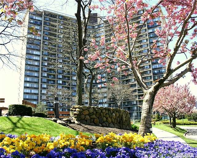 1st image of 2 Bay Club Dr APT 10L