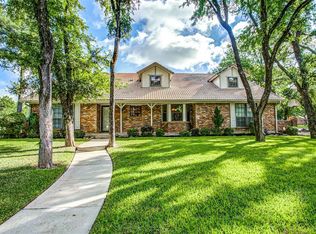 1305 Oakhurst Dr, Southlake, TX 76092