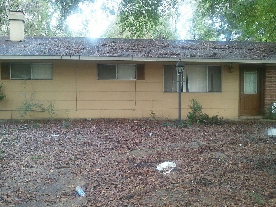 1st image of 1566 Woody Dr
