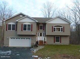 150 Aspen Dr, Milford, PA 18337