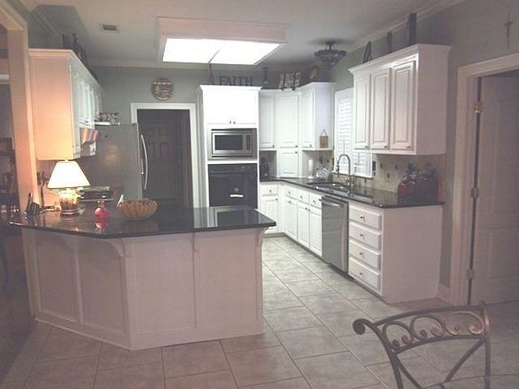 2nd image of 15104 Post Oak Cir