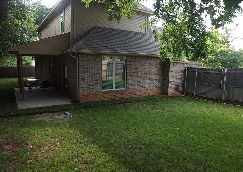 2nd image of 13200 Englewood Ln