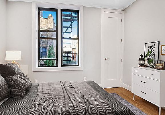 2nd image of 427 E 80th St APT 3B