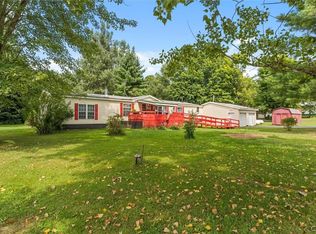 131 Island Rd, Phoenix, NY 13135