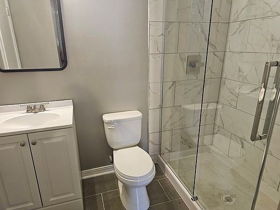 4th image of 814 Briarcliff Rd