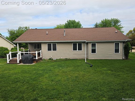 5th image of 5926 Buttonwood Dr