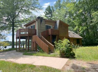 2501 Evergreen Rd, Evart, MI 49631