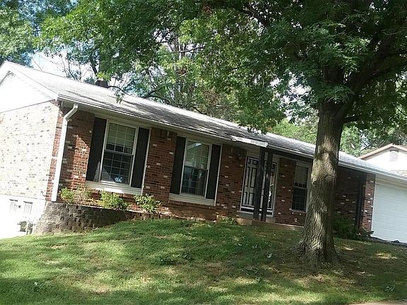 2nd image of 2747 Chalet Hill Dr