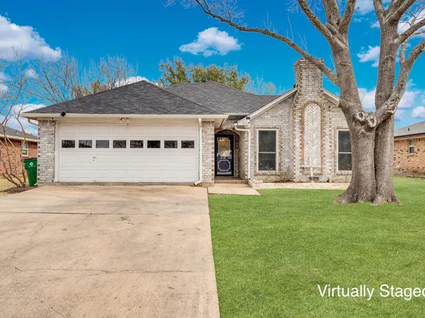 304 Floyd St, Waxahachie, TX 75165