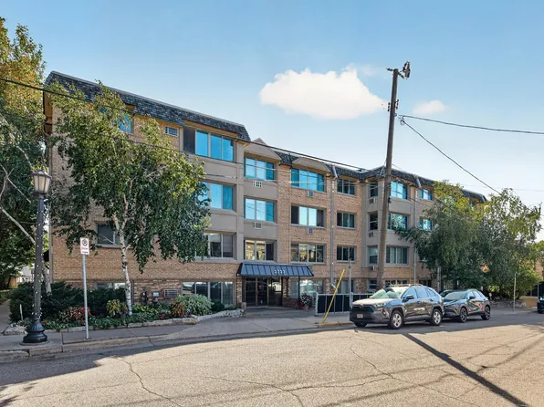 2727 W 43rd St APT 311, Minneapolis, MN 55410