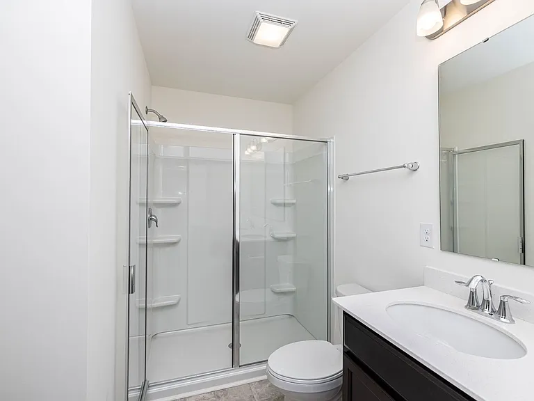 436 Kinnerton Pl — Photo 24
