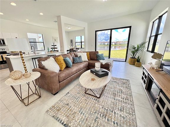 2nd image of 5612 Carrara DR