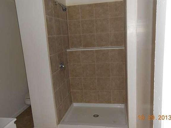 4th image of 2082 W Howard Ave #2082