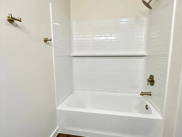 2143 Langford Ave — Photo 17
