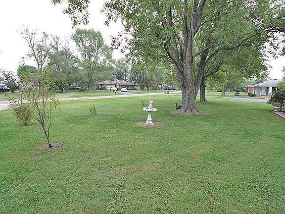2nd image of 5748 Village Dr