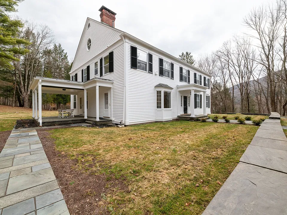 235 Walnut St