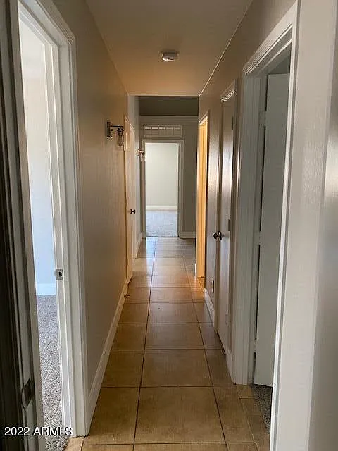 4 bed, 1940 sqft, $1,950 — Photo 3